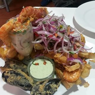 Magnifique repas péruvien à Séville.